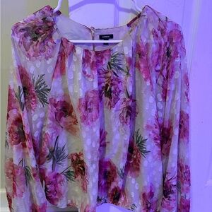 Authentic Express floral top